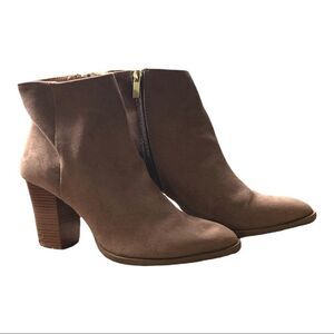Qupid Vegan Suede Booties Size 10